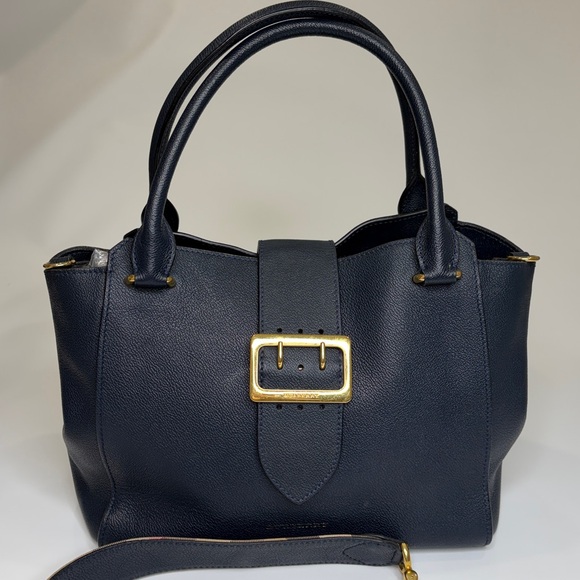 BURBERRY Blue Grained Leather Medium Buckle Tote Bag - Picture 5 of 16
